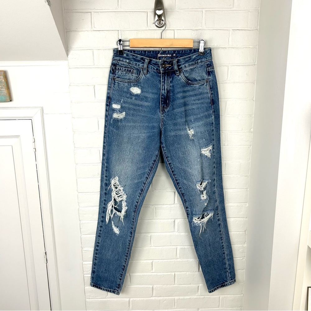 Tractr Blu Distressed Straight Leg Jeans Size 25